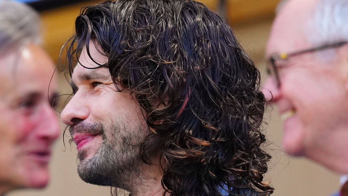 -Hetero-Geschmack-dominiert-Ben-Whishaw-spricht-ber-anhaltende-Homophobie-in-Hollywood