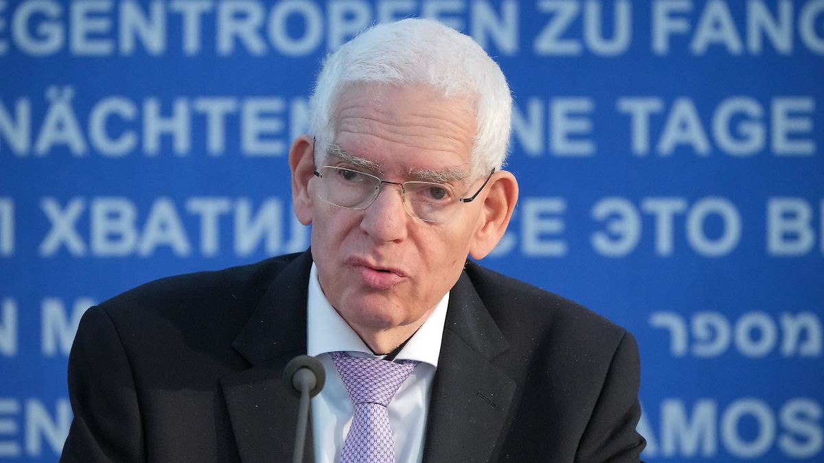 Zentralrat-fordert-mehr-Einsatz-Schuster-beklagt-Hinnahme-von-Antisemitismus-in-Deutschland