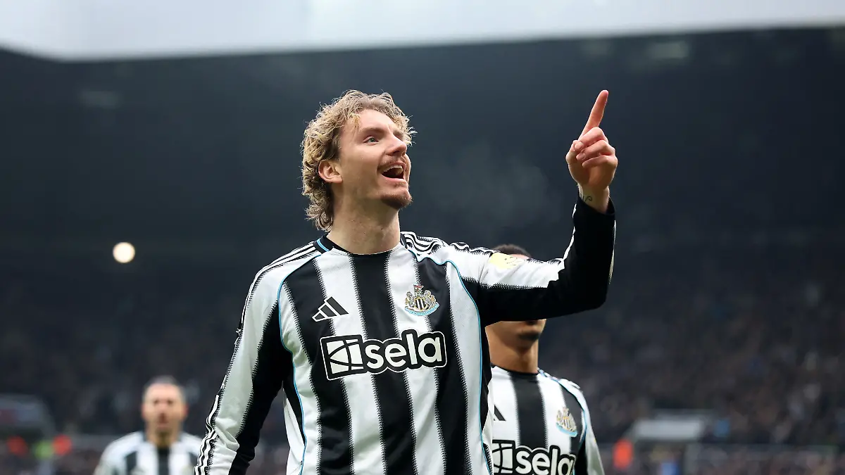 Soccer-Football-Premier-League-Newcastle-United-v-Chelsea-St-James-Park-Newcastle-Britain-December-20-2025-Newcastle-United-s-Nick-Woltemade-celebrates-scoring-their-first-goal-REUTERS-Scott-Heppell-EDITORIAL-USE-ONLY-NO-USE-WITH-UNAUTHORIZED-AUDIO-VIDEO-DATA-FIXTURE-LISTS-CLUB-LEAGUE-LOGOS-OR-LIVE-SERVICES-ONLINE-IN-MATCH-USE-LIMITED-TO-120-IMAGES-NO-VIDEO-EMULATION-NO-USE-IN-BETTING-GAMES-OR-SINGLE-CLUB-LEAGUE-PLAYER-PUBLICATIONS-PLEASE-CONTACT-YOUR-ACCOUNT-REPRESENTATIVE-FOR-FURTHER-DETAILS
