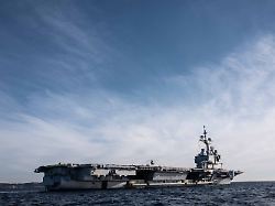 Abschied von "Charles de Gaulle": Macron kündigt Bau eines neuen Flugzeugträgers an