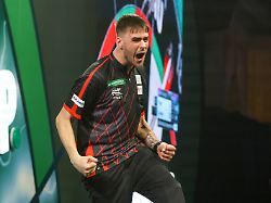 "Hole mir Hilfe, die ich brauche": Darts-Profi versucht, positiven Dopingtest bei WM zu erklären