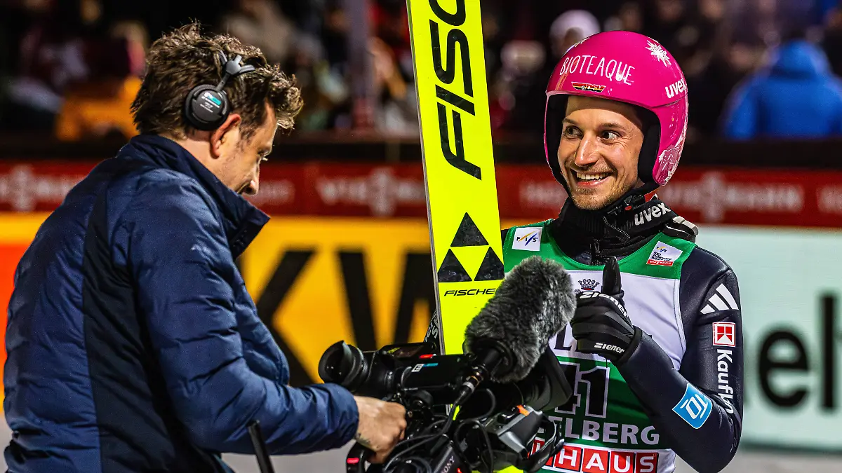 FIS-Ski-jumping-Skispringen-Ski-nordisch-World-Cup-Men-Engelberg-Switzerland-Engelberg-Switzerland-20th-Dec-2025-German-ski-jumper-Felix-Hoffmann-finished-the-World-Cup-in-second-place-on-Saturday