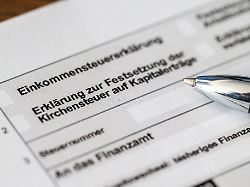 Krankenversicherung wird teurer: Höhere Sozialbeiträge fressen Steuersenkungen 2026 häufig auf