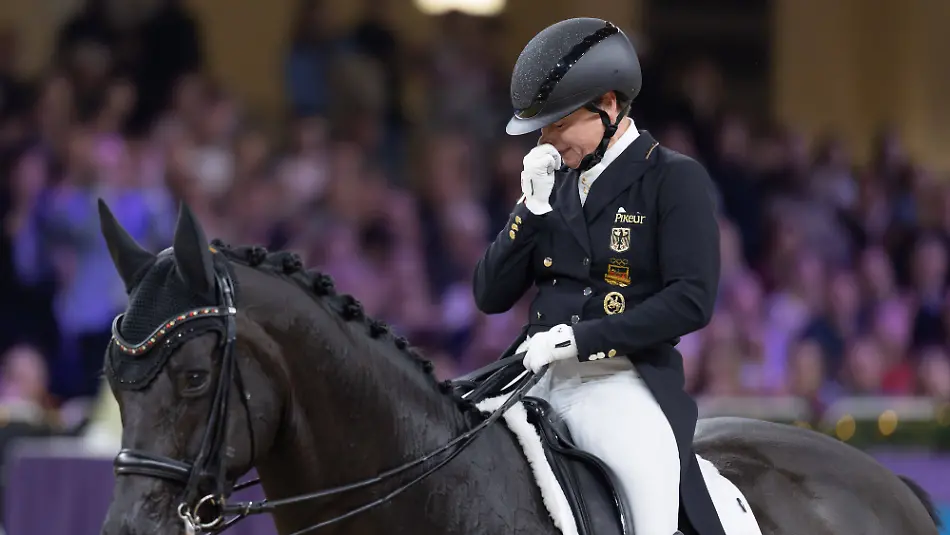 TOP-12-Dressage-Final-Isabell-Werth-auf-ihrem-Pferd-Wendy-de-Fontaine-TOP-12-Dressage-Final-supported-by-Circle-of-Excellence-Internationales-Festhallen-Reitturnier-Frankfurt-am-21-Dezember-2025