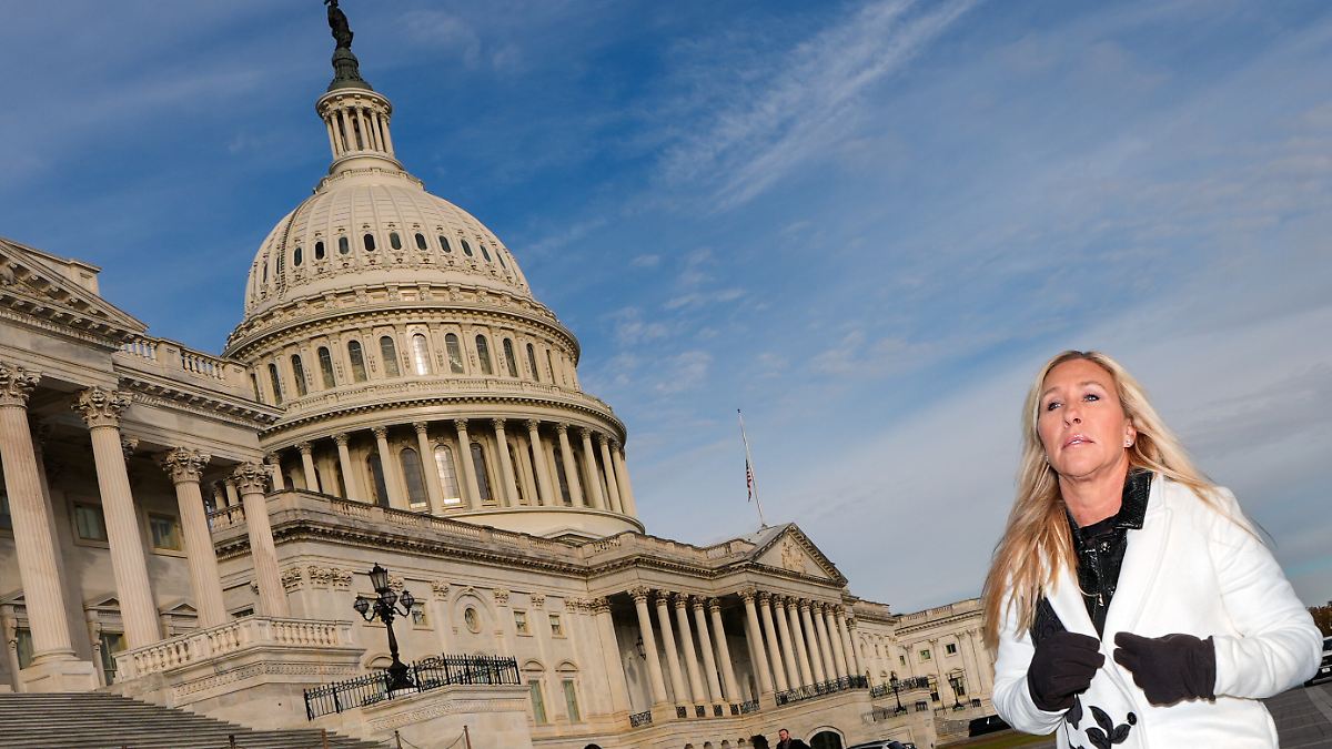 -Die-Leute-wenden-sich-ab-Marjorie-Taylor-Greene-schimpft-ber-Bearbeitung-der-Epstein-Akten