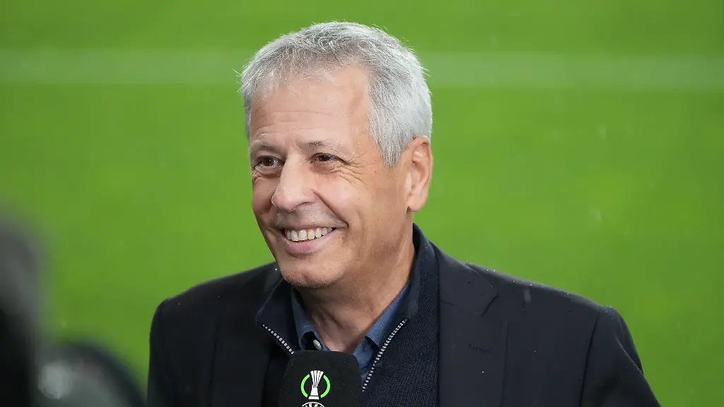 03-11-2022-Rheinenergie-Stadion-Koeln-GER-Europa-Conference-League-Gruppenphase-6-Spieltag-1-FC-Koeln-GER-vs-OGC-Nizza-FRA-im-Bild-Lucien-Favre-Trainer-Headcoach-Nizza-Foto-nordphoto-GmbH-Meuter-DFL-regulations-prohibit-any-use-of-photographs-as-image-sequences-and-or-quasi-video