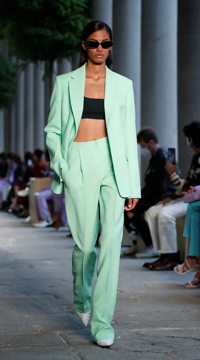 2020-09-25T125822Z-342722756-RC2O5J93VIBB-RTRMADP-3-FASHION-MILAN-BOSS