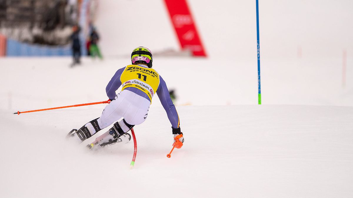 Trotzdem-Fortschritt-vor-Olympia-Hochgeschwindigkeits-Arschwackeln-gef-llt-Linus-Stra-er-nicht