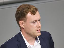 Vorwurf dubioser Geschäfte : AfD Sachsen-Anhalt will Parteiausschluss von Jan Wenzel Schmidt beantragen