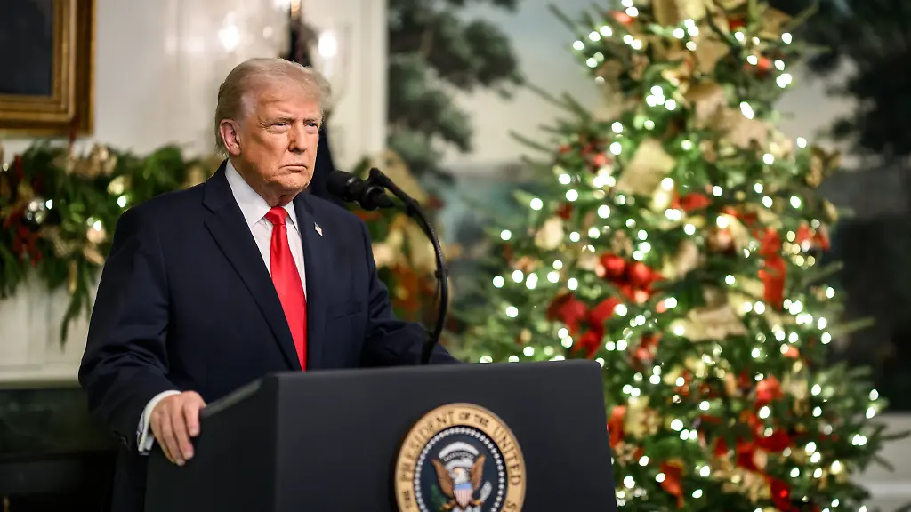 President-Donald-Trump-addresses-the-nation-Wednesday-December-17-2025-from-the-Diplomatic-Reception-Room-of-the-White-House