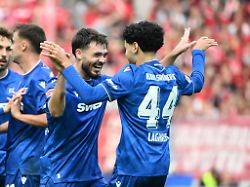 Baden-Württemberg: KSC bindet Sturmtalent Laghrissi mit Profivertrag