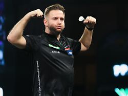 Peter Wright desolat: Arno Merk wirft Ex-Champion sensationell aus der Darts-WM