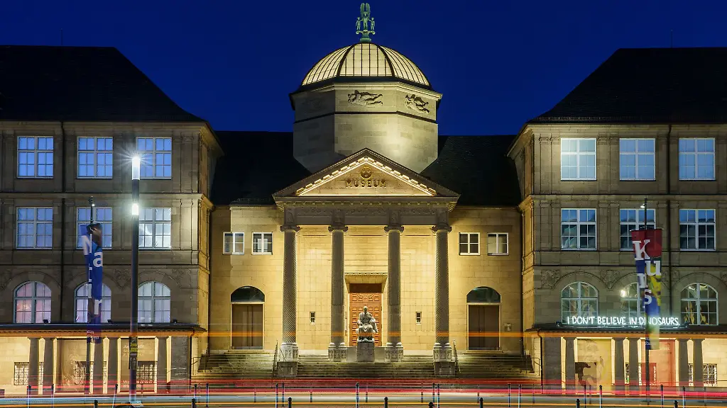 Das-Museum-Wiesbaden-blickt-auf-die-weiblichen-Mitglieder-der-Kuenstlergruppe-Blaue-Reiter