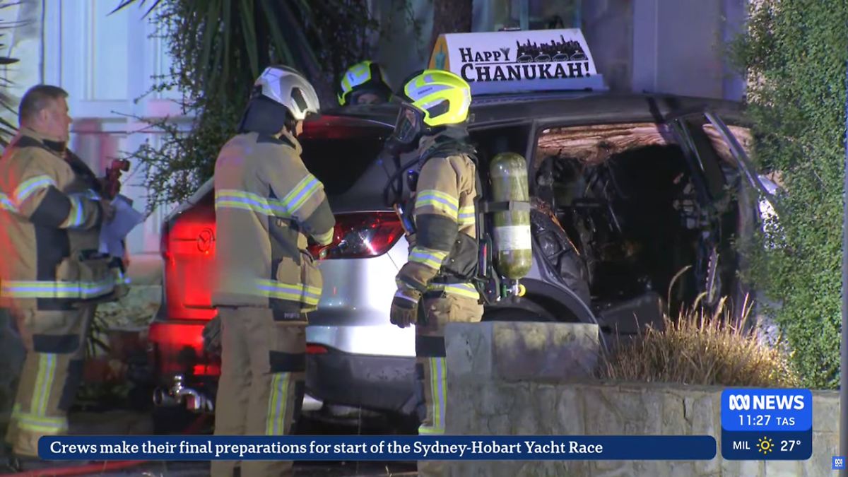 -Unbegreifliche-Tat-Auto-eines-Rabbiners-in-Melbourne-in-Brand-gesteckt