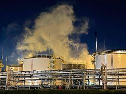 Brand auf 2000 Quadratmetern: Ukrainische Drohnen attackieren Erdöl-Tanks in Krasnodar