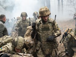 Russen stoßen nach Huljajpole: Kiew verlegt Sturmverbände von Pokrowsk in den bedrohten Süden