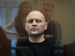 "Seid verdammt, ihr Hunde": Kremlkritiker Udalzow zu Haftstrafe verurteilt