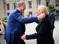 Rheinland-Pfalz & Saarland: Das findet Rehlinger an Amtskollegen Schweitzer gut