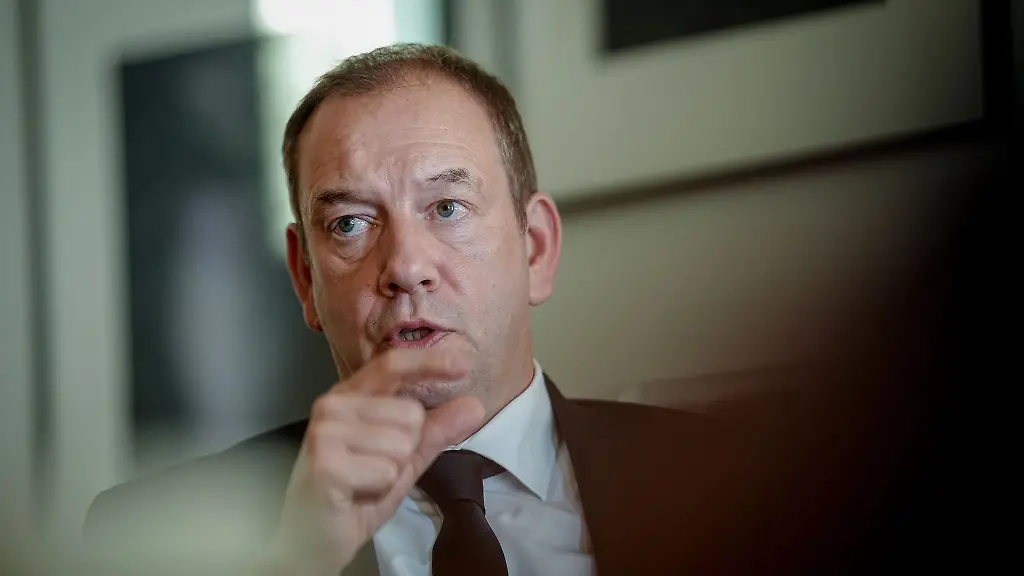 Wehrbeauftragter-Henning-Otte