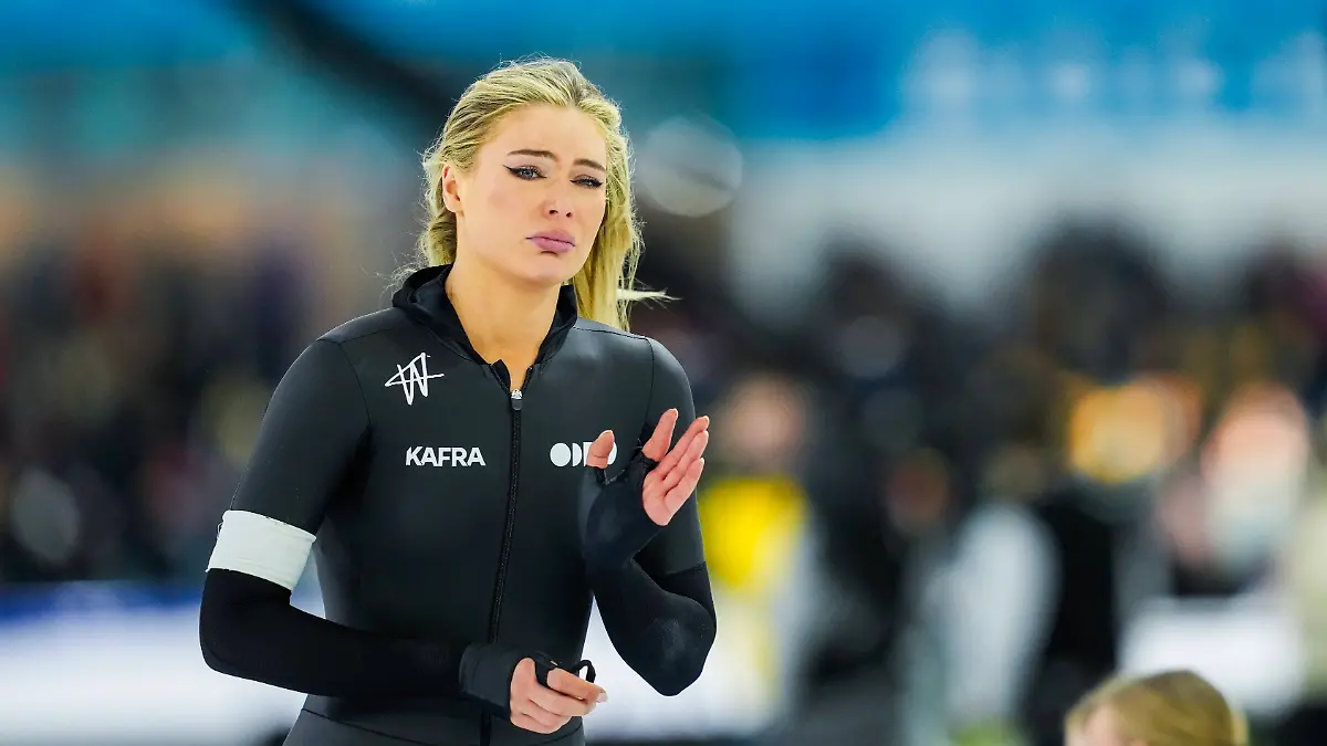 2025-12-26-Dutch-Olympic-Qualification-Tournament-HEERENVEEN-NETHERLANDS-DECEMBER-26-Jutta-Leerdam-of-Team-KaFra-during-the-Dutch-Olympic-Qualification-Tournament-at-the-Thialf-on-December-26-2025-in-Heerenveen-Netherlands-Heerenveen-Thialf-Netherlands-Content-not-available-for-redistribution-in-The-Netherlands-directly-or-indirectly-through-any-third-parties