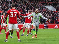 Tabellenführung gegen Kellerkind: City zieht mit Volley-Traumtor den Kopf aus der Schlinge