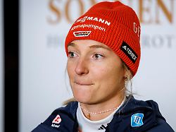 Abschied nach sieben WM-Titeln: Skispringerin Katharina Schmid beendet Profikarriere am Saisonende