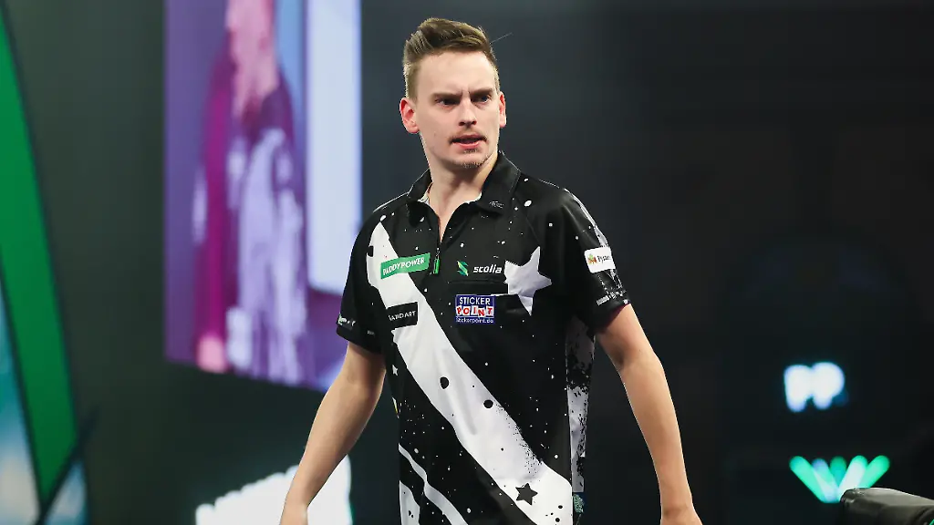 Photos-taken-during-the-2026-Paddy-Power-World-Darts-Championship-at-Alexandra-Palace-London