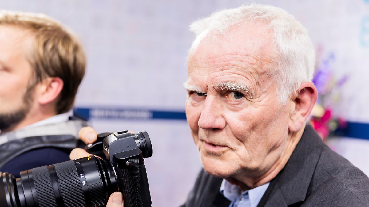 -Gewebeproben-der-Seele-Fotograf-der-Neuen-Deutschen-Welle-Jim-Rakete-wird-75