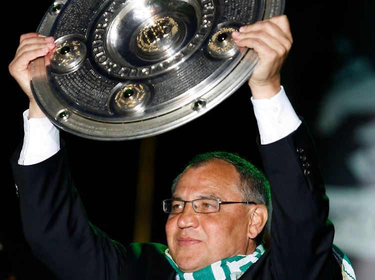 Felix Magath steht ab sofort in einer Liste mit Trainerlegenden wie Udo Lattek und Otto Rehhagel.
