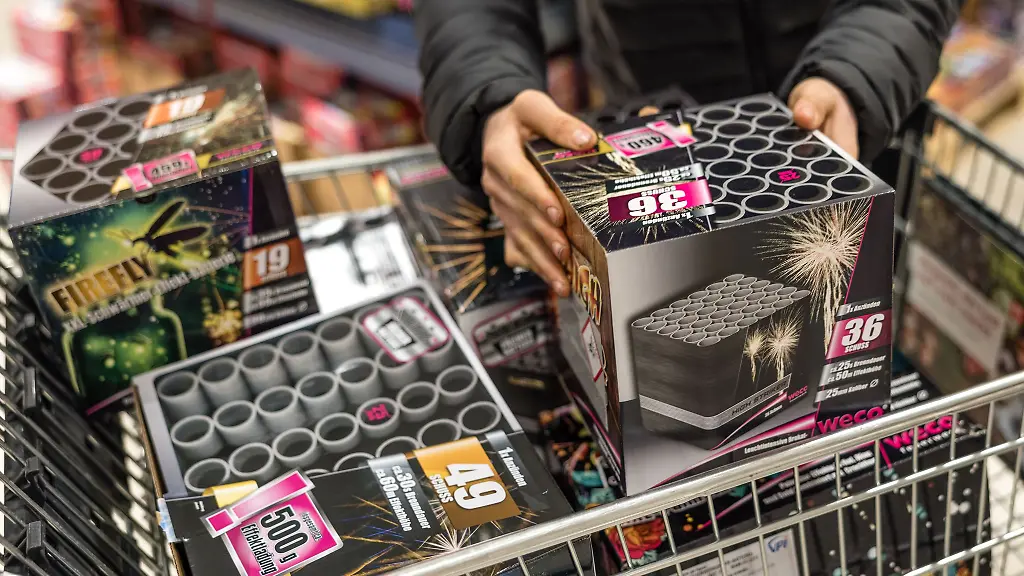 Ab-Montagmorgen-kann-wieder-Silvesterfeuerwerk-gekauft-werden