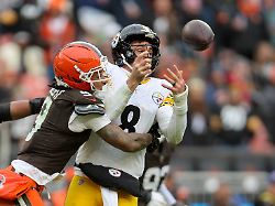 Rodgers muss zittern: Desaströser Superstar wirft ersten Playoff-Matchball weg