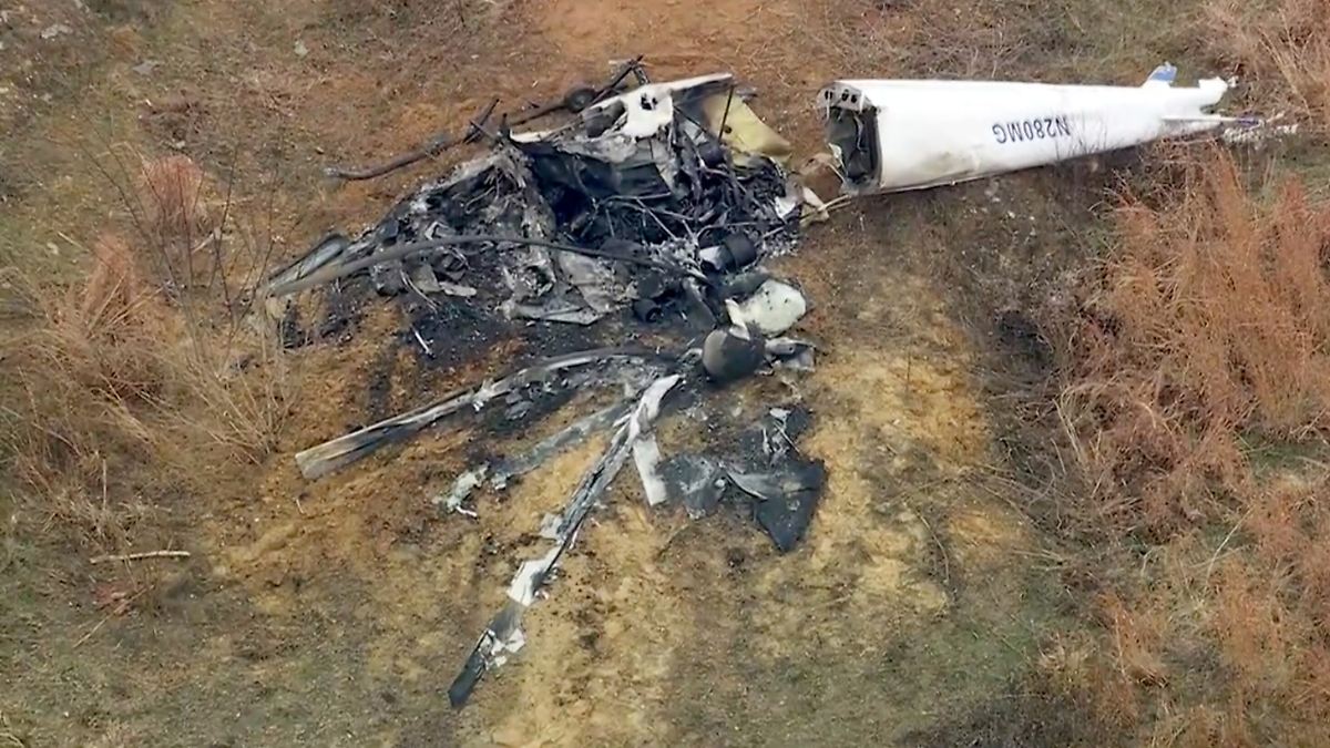 Piloten-a-en-noch-zusammen-Hubschrauber-in-New-Jersey-kollidiert-ein-Toter