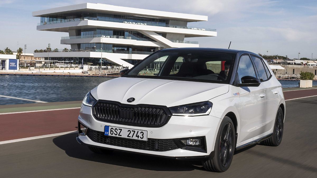 Sondermodell-zum-Jubil-umsjahr-Skoda-Fabia-130-Motorsport-DNA-im-Kleinwagenformat