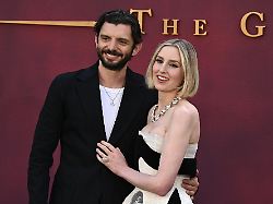 Dazu eine Schnürsenkel-Anekdote: "Downton Abbey"-Star bricht Schweigen über Ehe