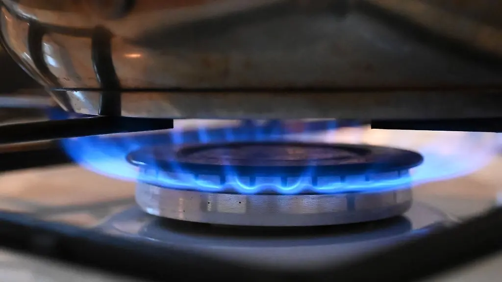 Bei-Gas-und-Strompreisen-zeichnet-sich-fuer-das-neue-Jahr-Entlastung-fuer-die-Verbraucher-ab