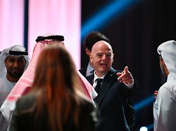Bizarre "150 Länder"-These: Hohe WM-Ticketpreise: Infantino verteidigt Ausquetschen der Fans