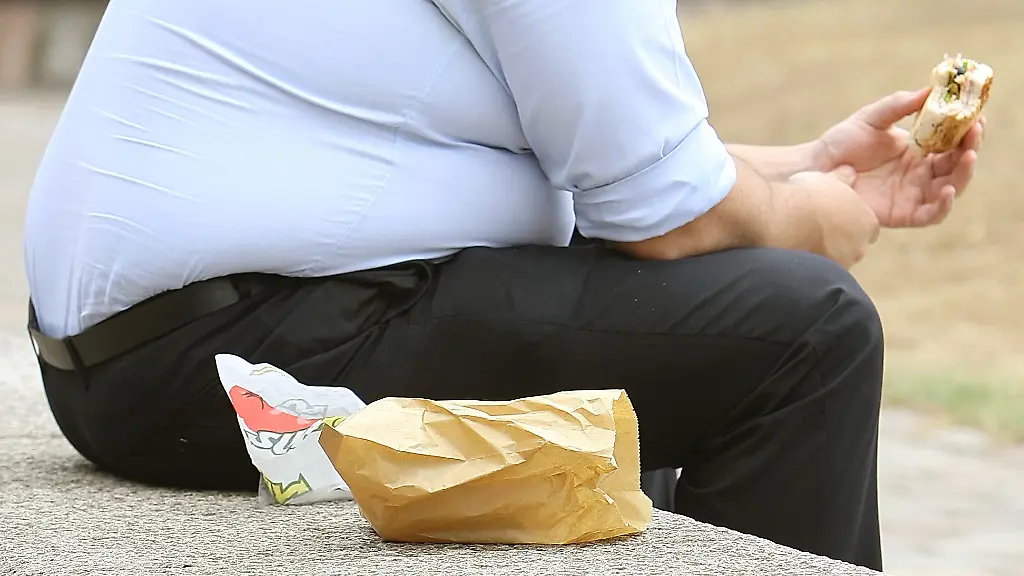 Obesity-study-Embargoed-to-0001-Wednesday-March-8-File-photo-dated-28-07-10-of-an-overweight-man-eating-as-a-new-study-suggests-that-people-who-think-they-are-discriminated-against-because-of-their-weight-are-less-likely-to-exercise-than-those-who-do-not-Issue-date-Wednesday-March-8-2017-Those-who-felt-stigmatised-because-of-their-weight-had-higher-odds-of-being-inactive-according-to-the-research-published-in-the-journal-BMJ-Open-See-PA-story-HEALTH-Weight
