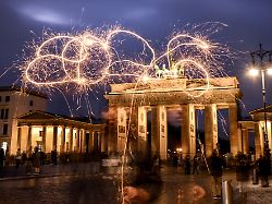 Berlin & Brandenburg: Vor Silvester: Appelle für Vernunft - neues Partykonzept