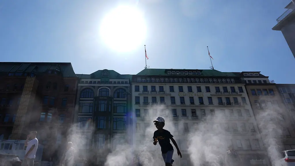 Sonnig-und-warm-aber-deutlich-zu-trocken-hat-sich-das-Wetter-in-Hamburg-im-Jahr-2025-praesentiert-wie-der-Deutsche-Wetterdienst-DWD-mitteilte