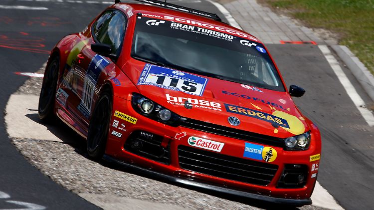 Der Scirocco ist mit Benzin oder Erdgas in jedem Fall renntauglich.