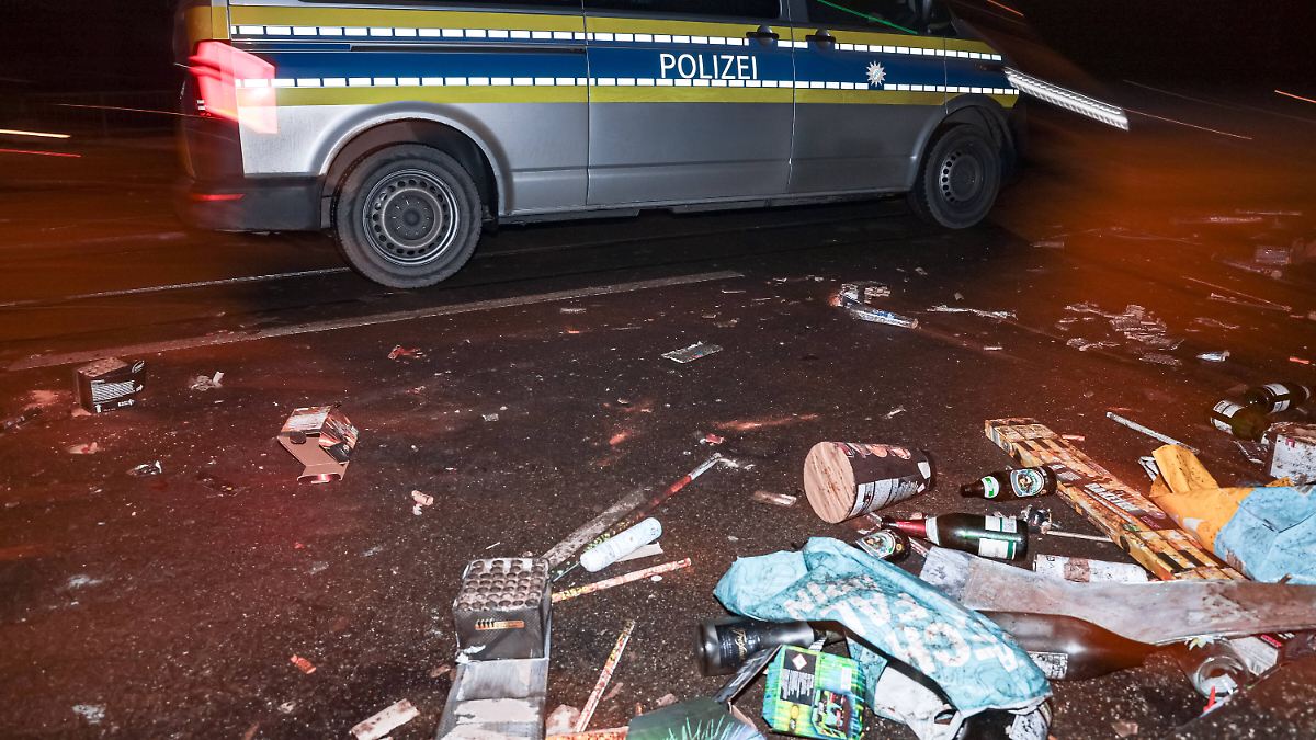 Gr-te-Petition-Deutschlands-2-7-Millionen-Menschen-unterschreiben-f-r-B-llerverbot-an-Silvester