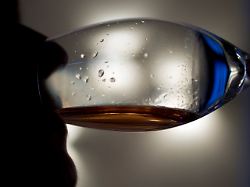 Hohe Dunkelziffer vermutet: Mehr als eine Million Menschen wegen Alkohol in Behandlung