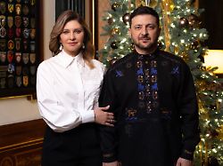 Präsident in Neujahrsansprache: Selenskyj: Wir arbeiten und kämpfen für Frieden