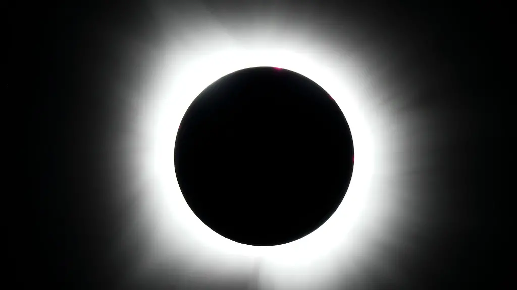 Eine-totale-Sonnenfinsternis-ist-ein-beeindruckendes-Schauspiel