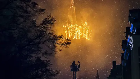 566733134