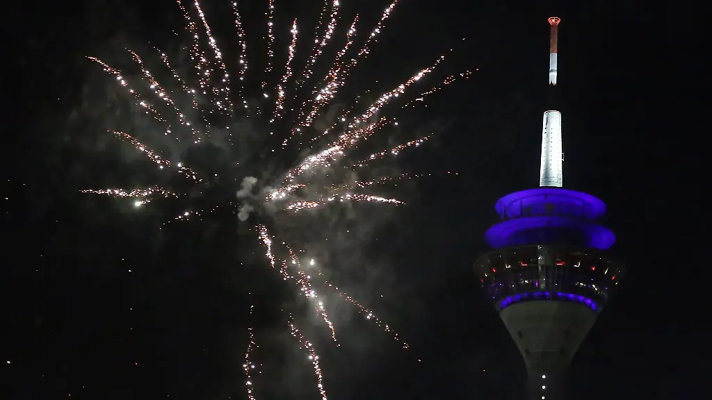 In-der-Silvesternacht-sind-in-Nordrhein-Westfalen-22-Polizistinnen-und-Polizisten-leicht-verletzt-worden