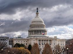Subventionen großer Streitpunkt: Krankenversicherungen werden für viele US-Bürger teurer