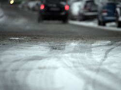 Nordrhein-Westfalen: Zahlreiche Glätte-Unfälle in NRW