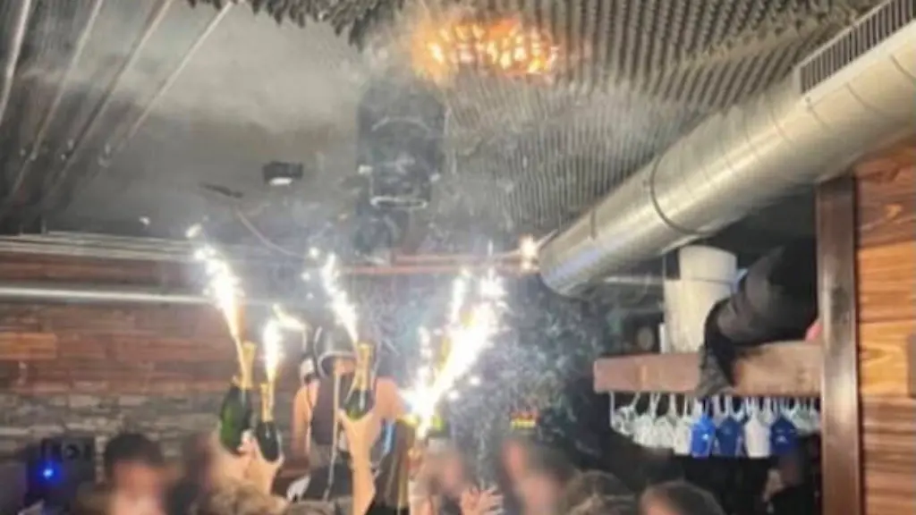 RECORD-DATE-NOT-STATED-Crans-Montana-Fire-Switzerland-Crans-Montana-The-exact-moment-things-took-a-turn-for-the-bad-during-the-New-Year-s-Eve-celebrations-in-Crans-Montana-This-is-a-private-photo-posted-on-social-media-or-broadcast-media-provided-by-this-Agency-The-Agency-does-not-claim-any-ownership-including-but-not-limited-to-copyright-or-license-of-the-attached-material-The-fees-charged-by-this-Agency-are-for-the-Agency-s-services-only-and-do-not-convey-nor-are-they-intended-to-convey-to-you-any-copyright-or-license-ownership-in-the-material