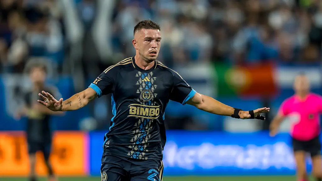 October-18-2025-Charlotte-Nc-USA-Philadelphia-Union-defender-KAI-WAGNER-27-plays-against-the-Charlotte-FC-at-Bank-of-America-Stadium-in-CHARLOTTE-NC-Charlotte-FC-wins-the-match-2-0-Credit-Image-A-Walter-G-Arce-Sr